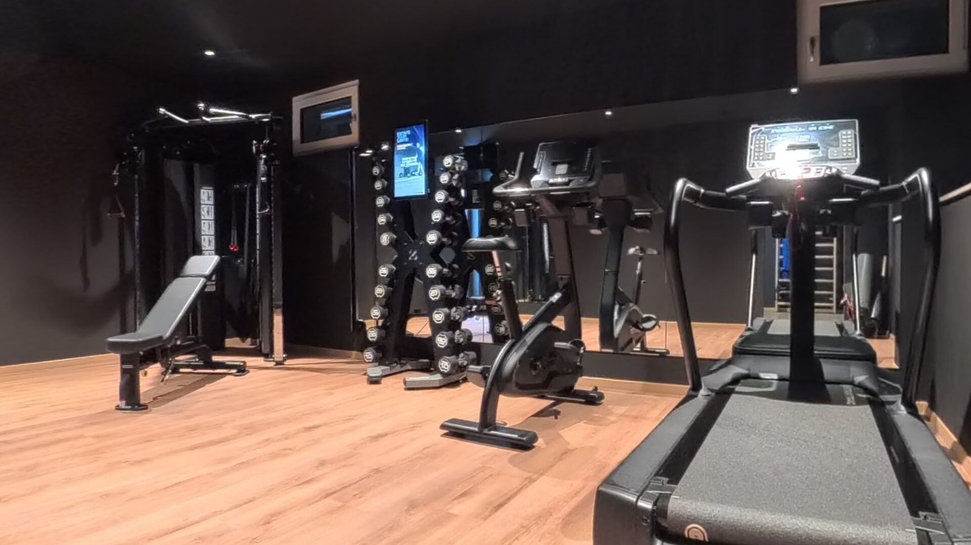 Fitness room Therme 51°