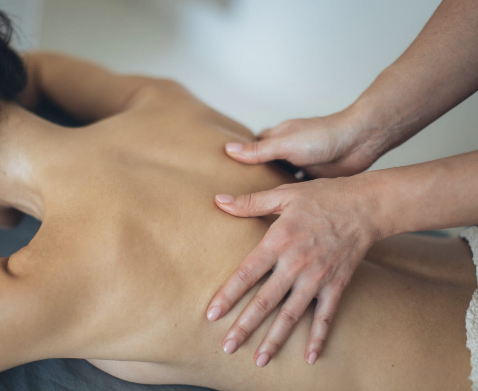 Ganzkörpermassage in unserem Massageraum